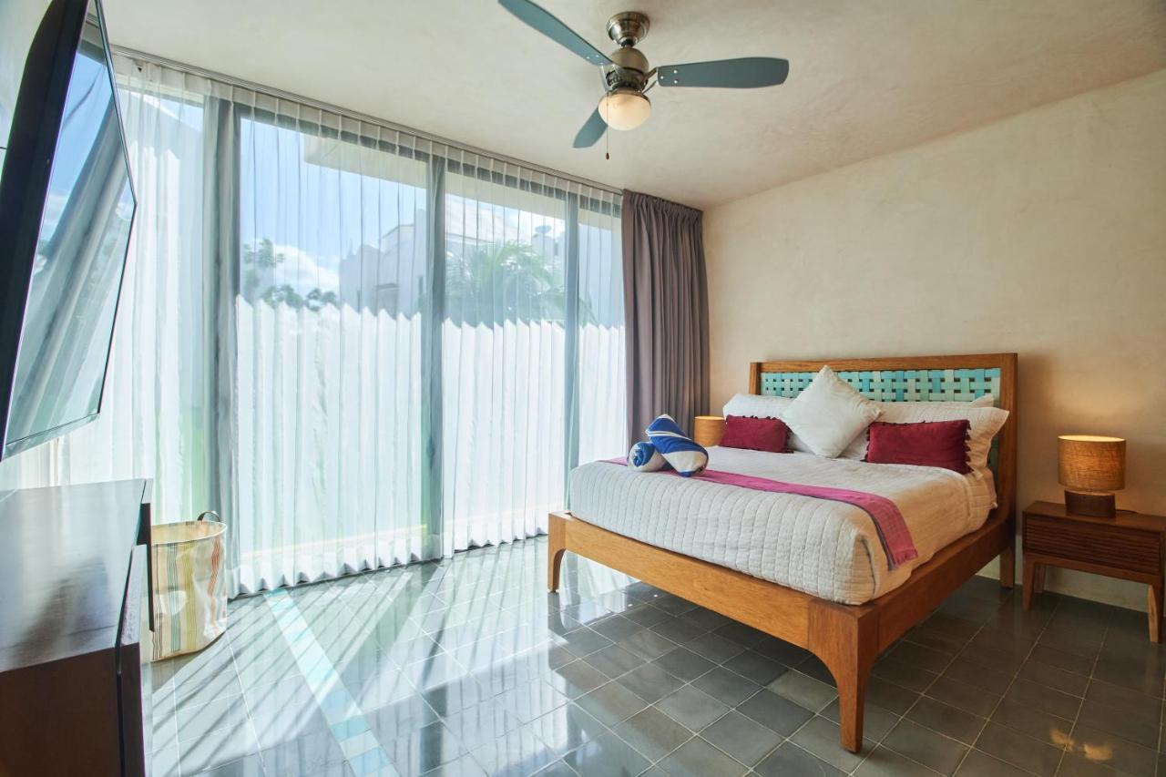 Stunning Two-level Infinity Swimming Pool & Rooftop Great Amenities Playa del Carmen