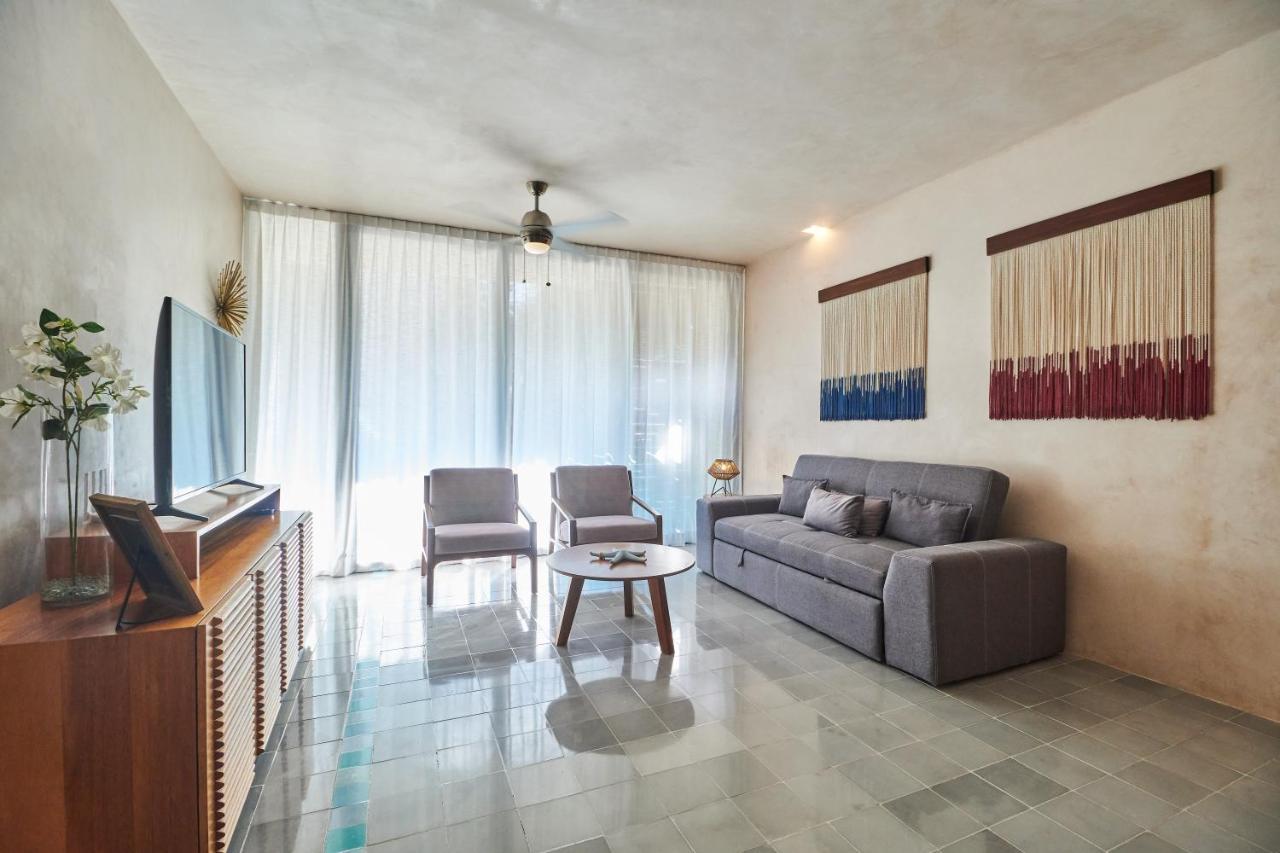 Stunning Two-level Infinity Swimming Pool & Rooftop Great Amenities Playa del Carmen